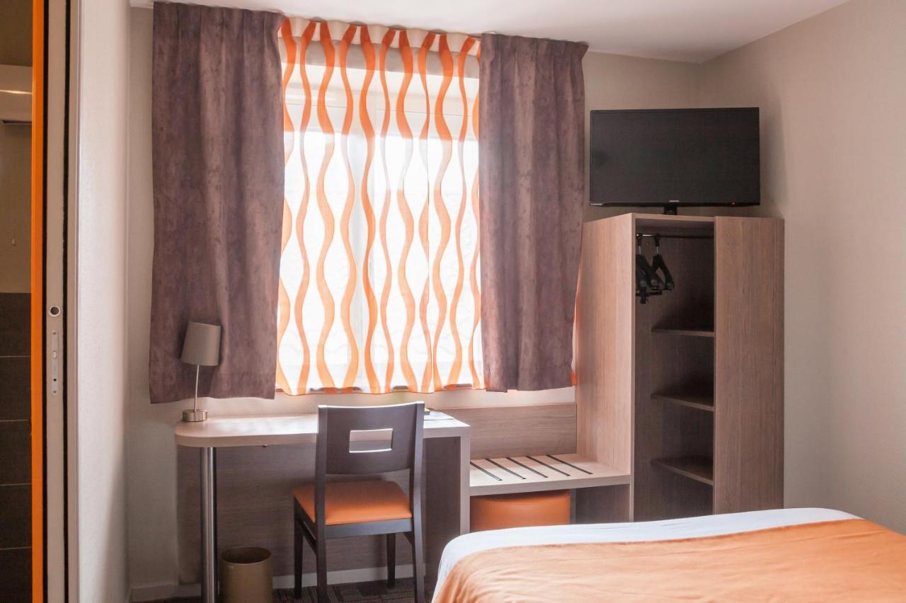 Logis Hotel Les Voyageurs Lezoux Esterno foto